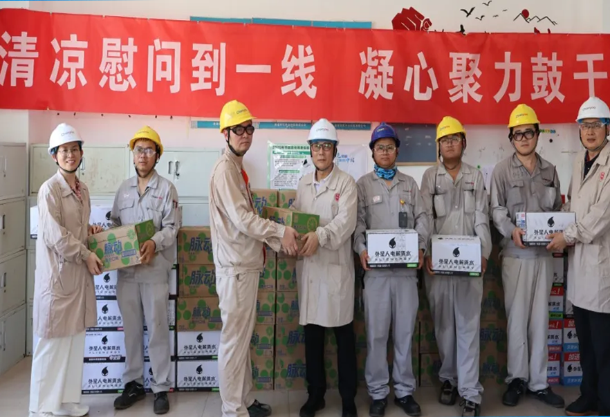 ��ҩ�����³���ѧ��һ��ο����ͨ����һ��Ա��